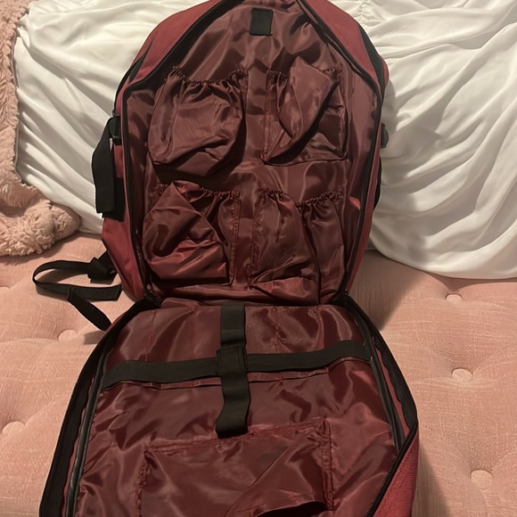 Red laptop backpack - Picture 2 of 3